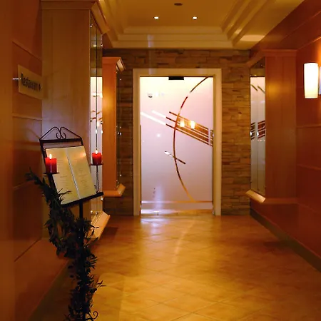 Hotel Alpen Experience 4*