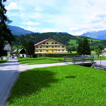 Alpen Experience Hotell 4*